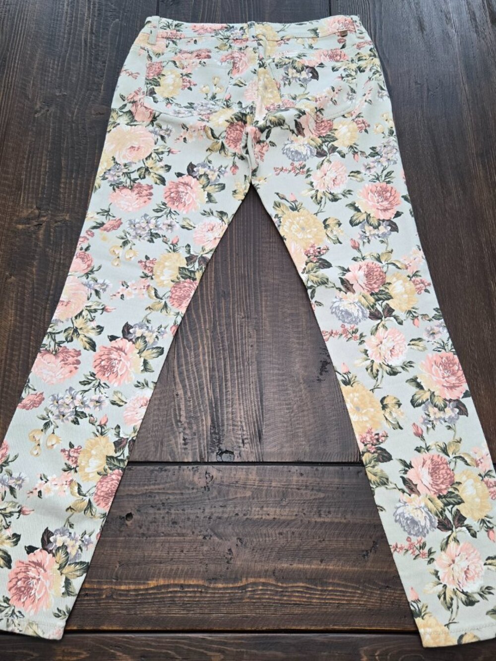 Almost Famous Floral Skinny Jeans Pastel Pink Sage Womens Size 7 Stretch - Picture 4 of 8